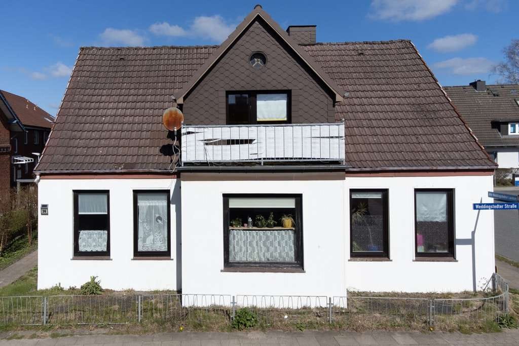 Immobilie in Heide - Großes Haus für Macher: Mehrgenerationen & Potenzial - Bild 1