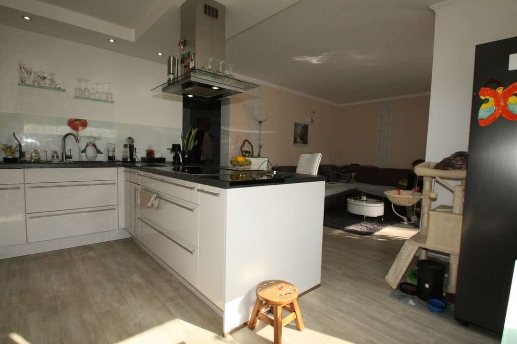 Immobilie in Bad Windsheim - Sonnige 3,5-Zimmer Erdgeschosswohnung mit Garten - Bild 0