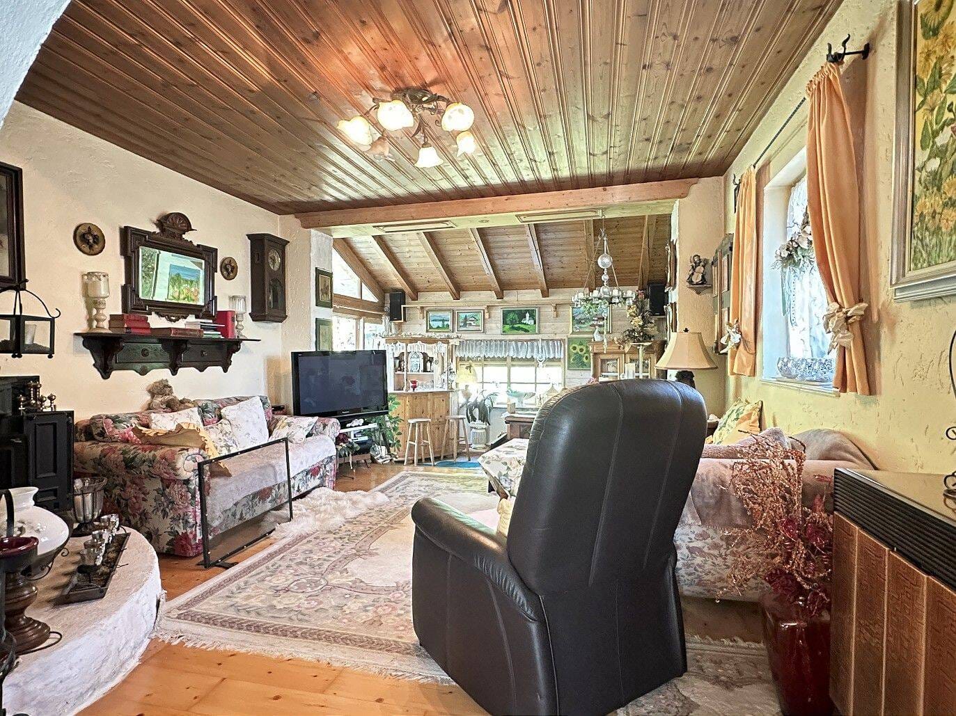 Immobilie in Flintsbach am Inn - Zur Kapitalanlage - Einfamilienhaus mit Charme in naturnaher und ruhiger Wohnlage - Bild 4