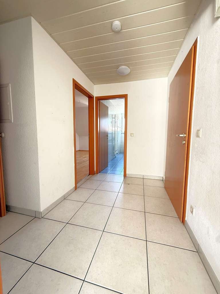 Immobilie in Pfedelbach - Maisonette Wohnung mit überdachtem PKW-Stellplatz - Bild 1