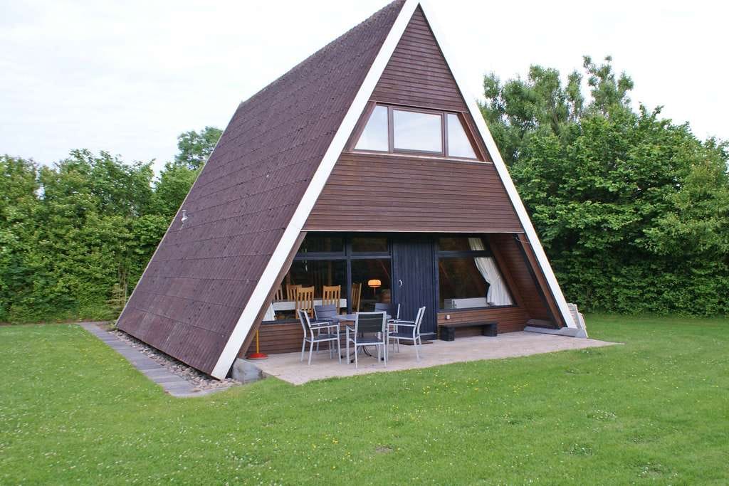 Immobilie in Damp - Zeltdachhaus in Strandnähe zu verkaufen - Bild 0