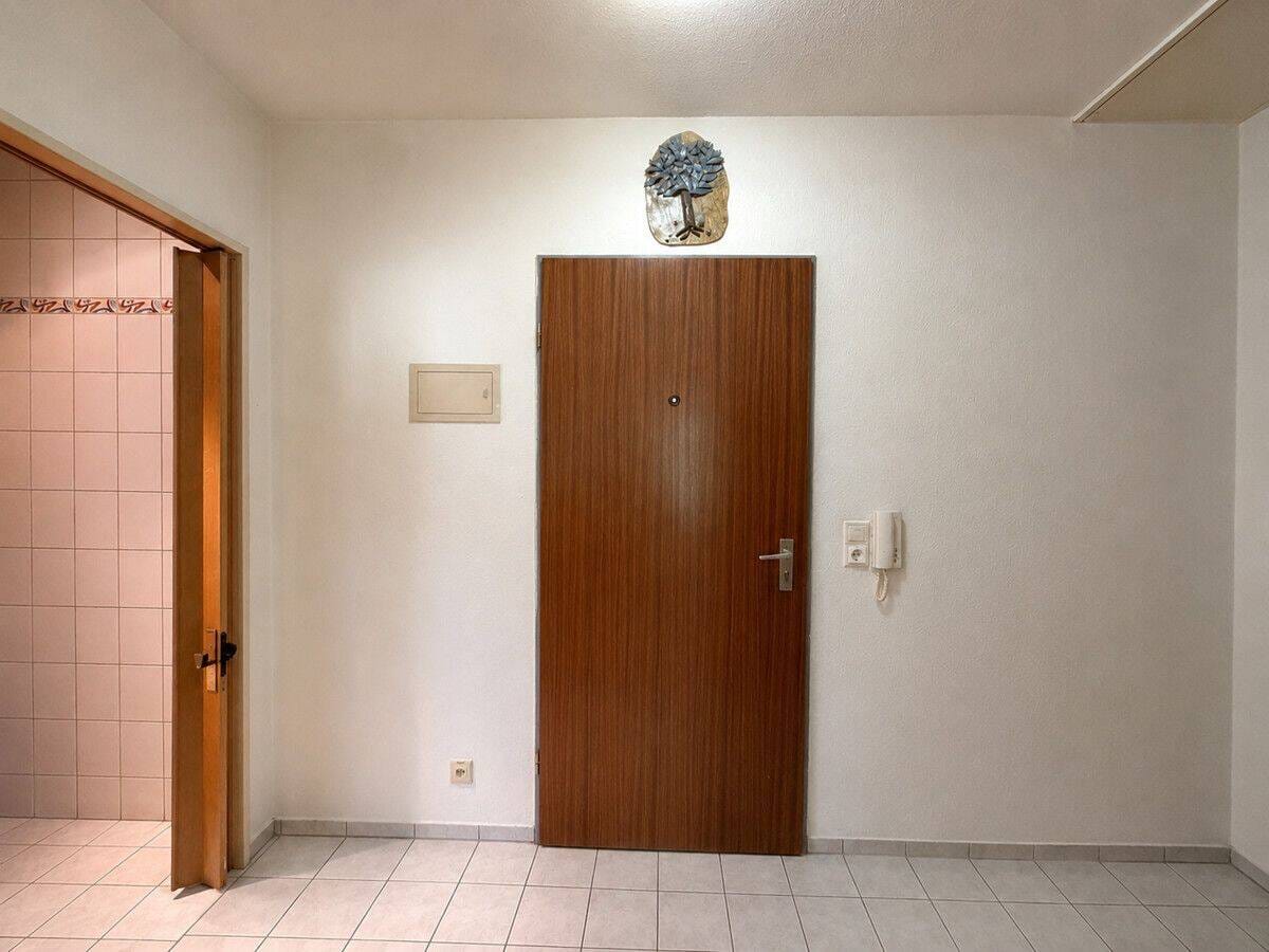Immobilie in Villingen-Schwenningen - Vermietete 1-Zimmer-Wohnung mit Balkon & TG-Stellplatz - Bild 3
