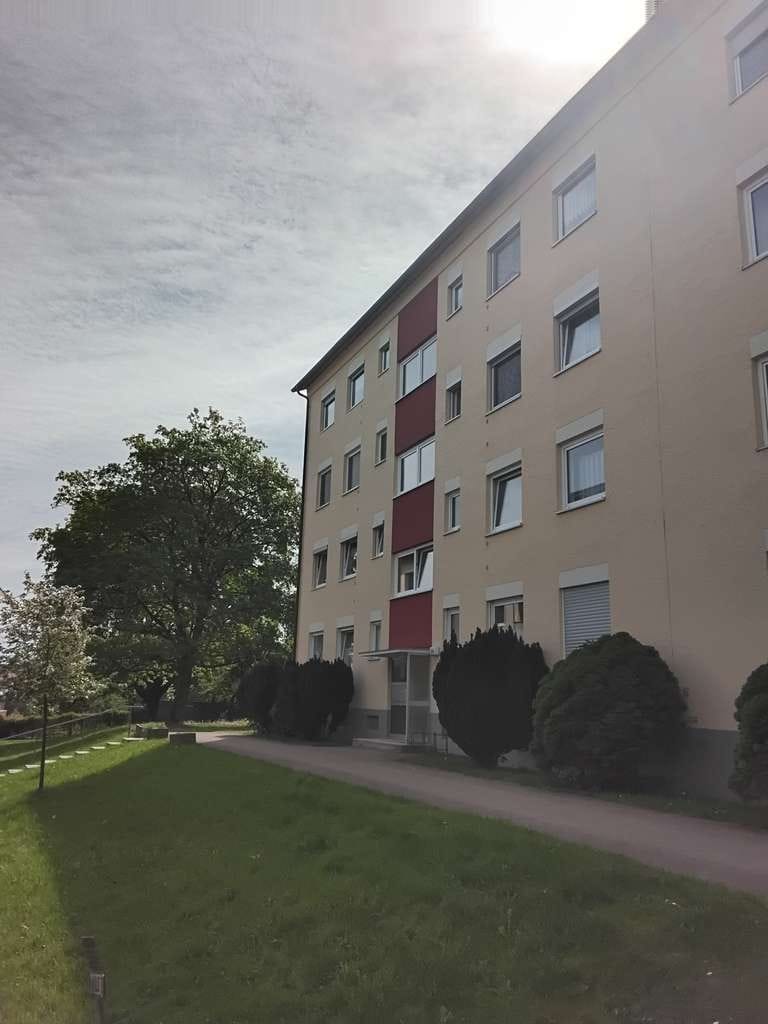 Immobilie in Rothenburg ob der Tauber - Charmante 3-Zimmer-Wohnung mit Balkon in beliebter Lage von Rothenburg ob der Tauber! - Bild 0