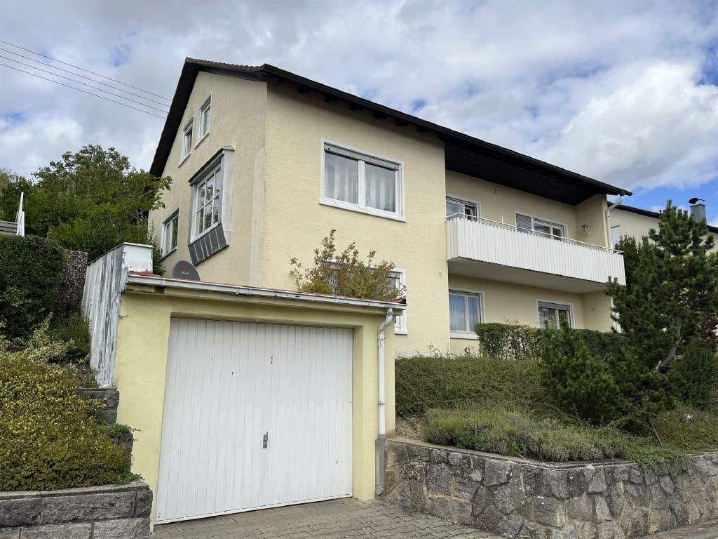 Immobilie in Lauda-Königshofen - gepflegtes Wohnhaus mit großem Grundstück und ELW in sonniger Lage in der Nähe von Lauda-Königshofen - Bild 0