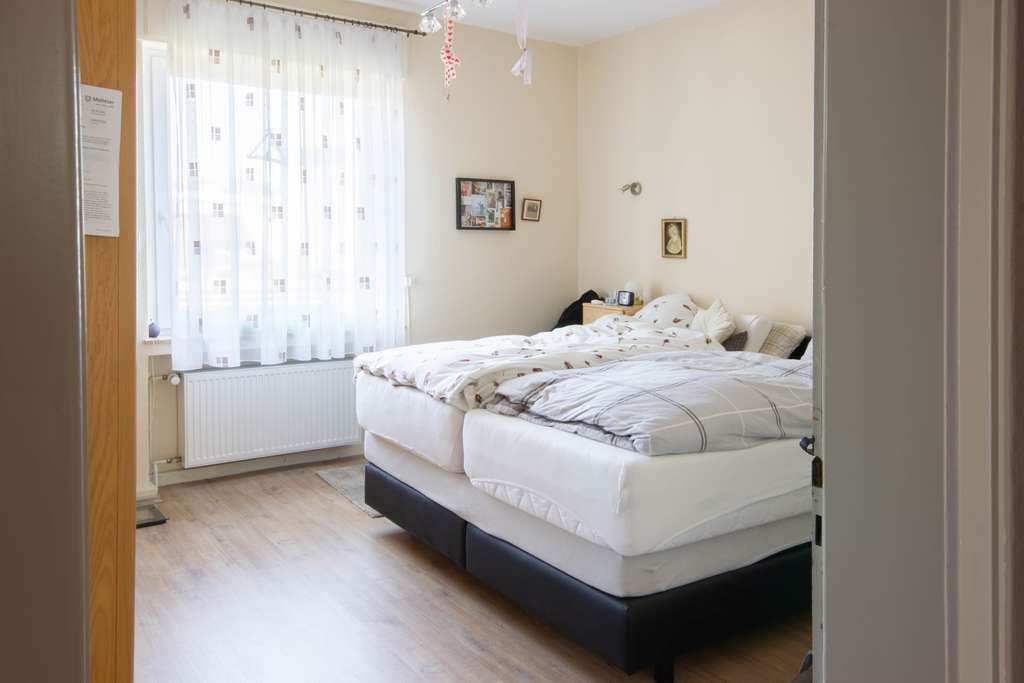 Immobilie in Warstein - Charmantes Mehrfamilienhaus mit Ausbaupotenzial – perfekt für Kapitalanleger oder Eigennutzer - Bild 3