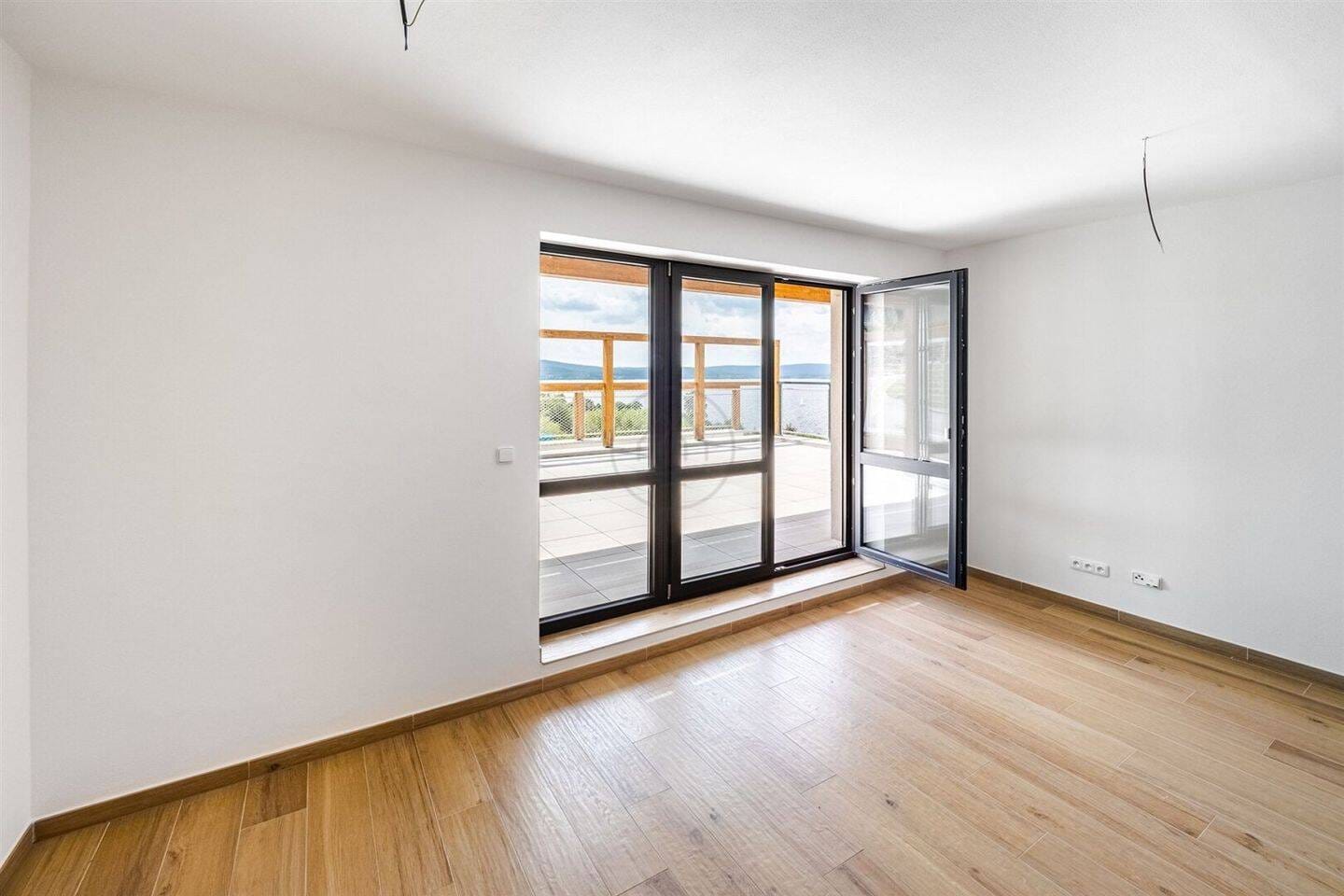 Immobilie in Sehlde - Luxuriöse 2-Zimmer-Wohnung mit großer Terrasse und Blick auf den Lipno-Stausee - Kovárov - Bild 5