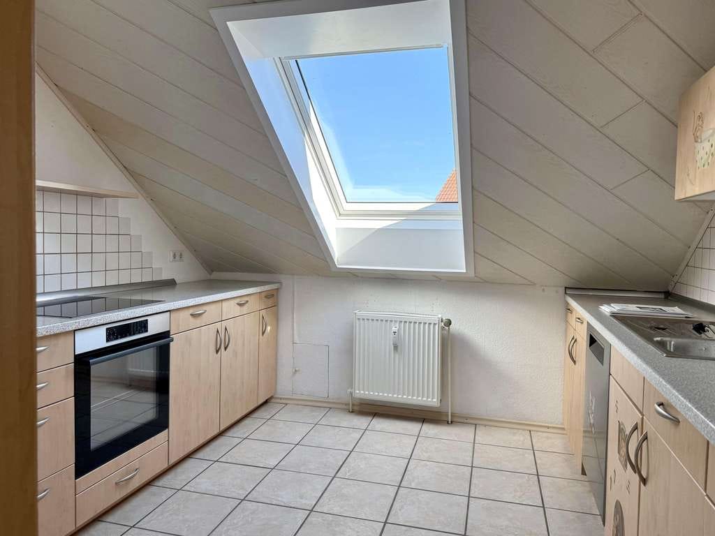 Immobilie in Rheinmünster - Großzügige 3-Zimmer DG-Wohnung mit Kamin und Balkon in Rheinmünster - Bild 4