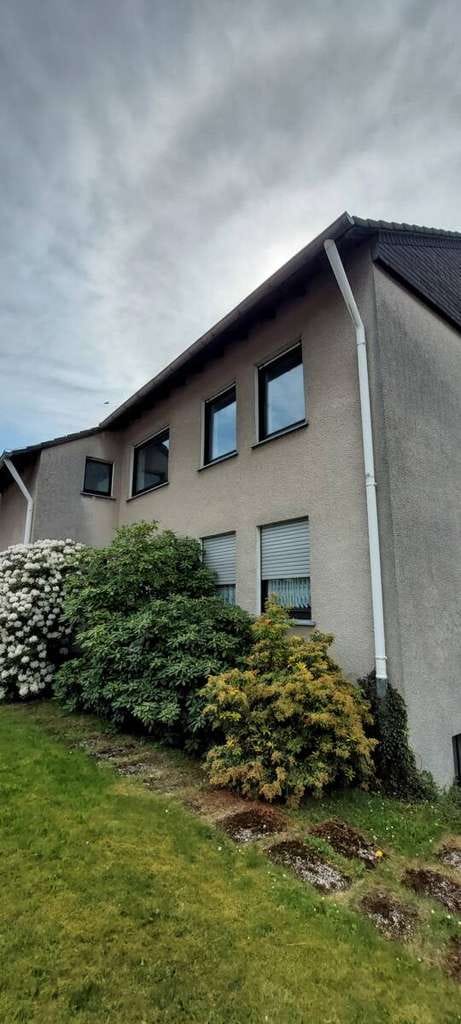 Immobilie in Sprockhövel - Traumhafte 6 Zimmer Maisonette-Wohnung, in begehrter Lage von Haßlinghausen, mit Blick ins Grüne - Bild 3