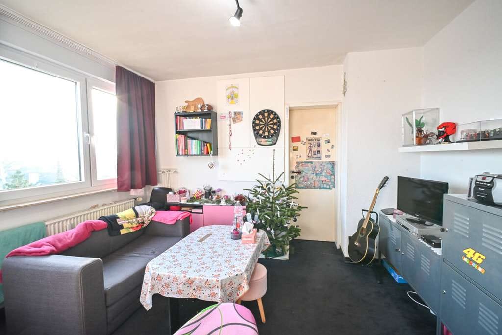 Immobilie in Rodgau - DIETZ: 2-Zimmer-Obergeschosswohnung in Rodgau Nieder-Roden - wenige Minuten vom Bahnhof entfernt! - Bild 3