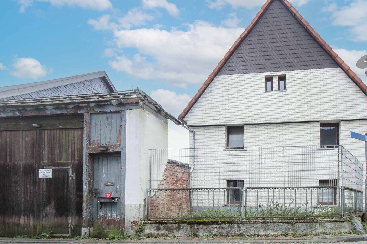 Immobilie in Eppstein - Chance für Neubau: Sanierungs- oder Abrissobjekt in Eppstein-Ehlhalten mit tollem Hof - Bild 0