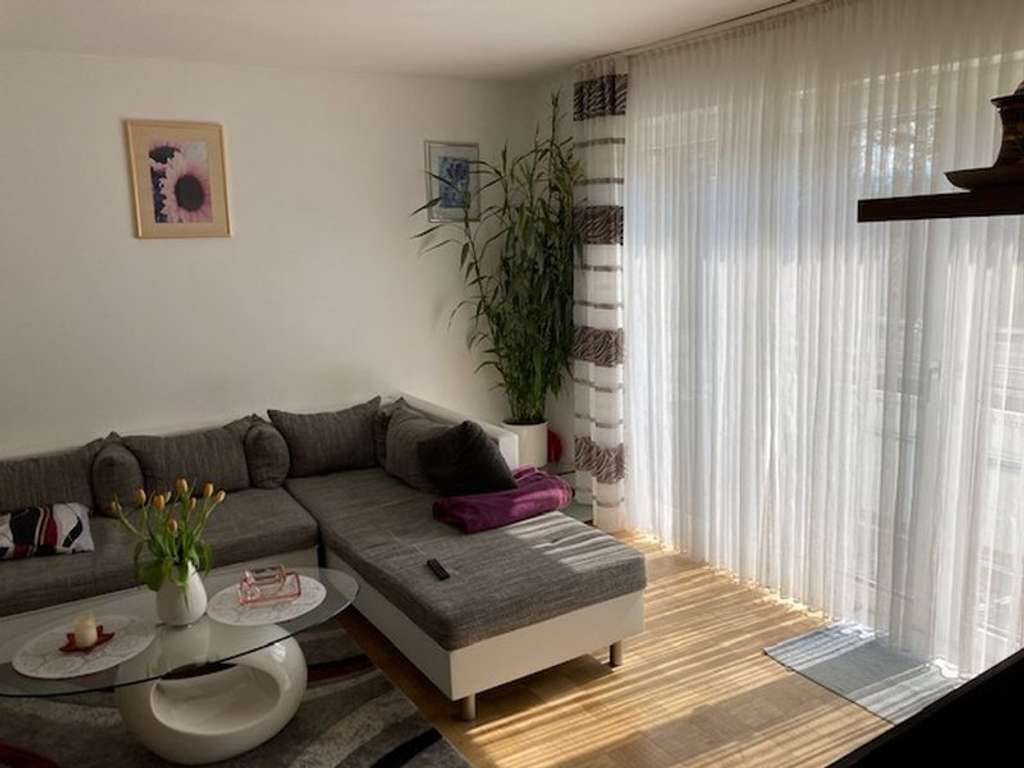 Immobilie in Geretsried - **Bergblick**Mitten im Zentrum, für Kapitalanleger und Eigennutzer**2 bzw. 3 Zimmer**NEUE HEIZUNG - Bild 1