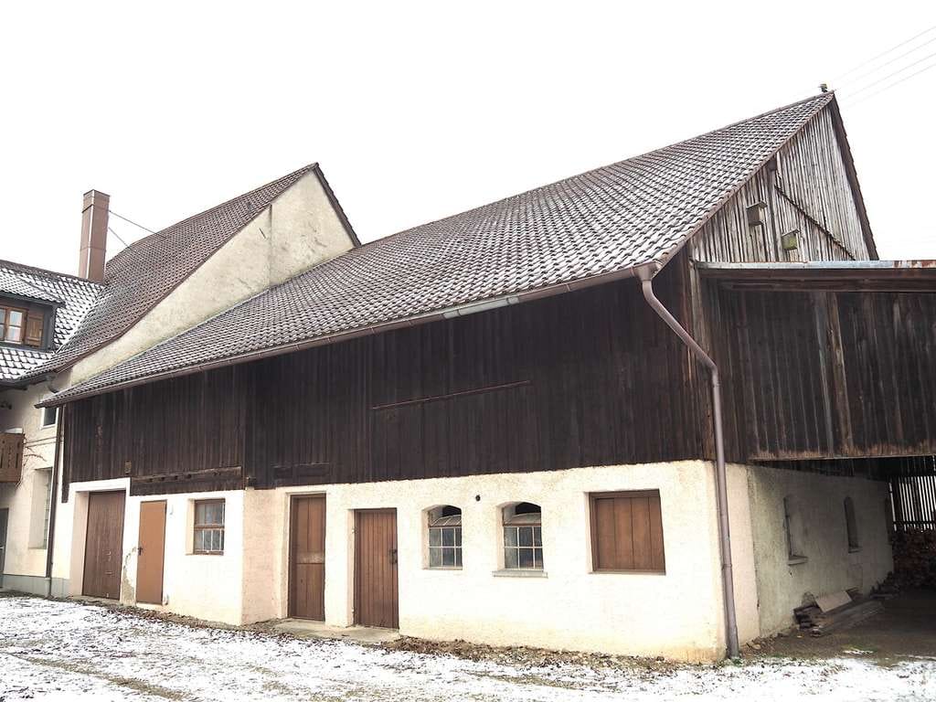 Immobilie in Heimertingen - Ein Bauprojekt für Liebhaber: Einseitig angebautes Bauernhaus mit dem alten "Dorf Stüble" - Bild 2