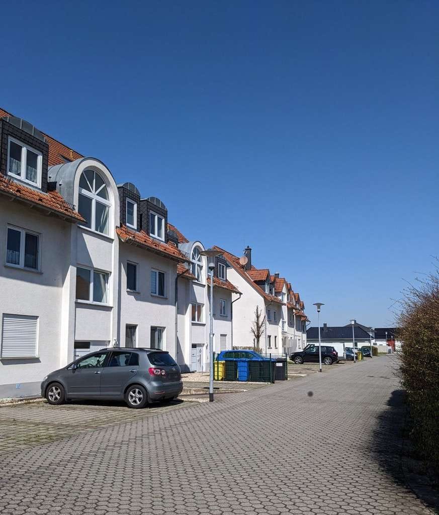 Immobilie in Landsberg - Schöne 1,5 Zi-Maisonette-WE mit Südbalkon, EBK, Bad mit Wanne+Dusche, Fußbodenhzg. in Queis - Bild 1