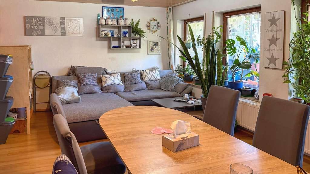 Immobilie in Weil der Stadt - Grüne Lage trifft Charme! Ideale Wohnung für Eigennutzer und Kapitalanleger - Bild 2