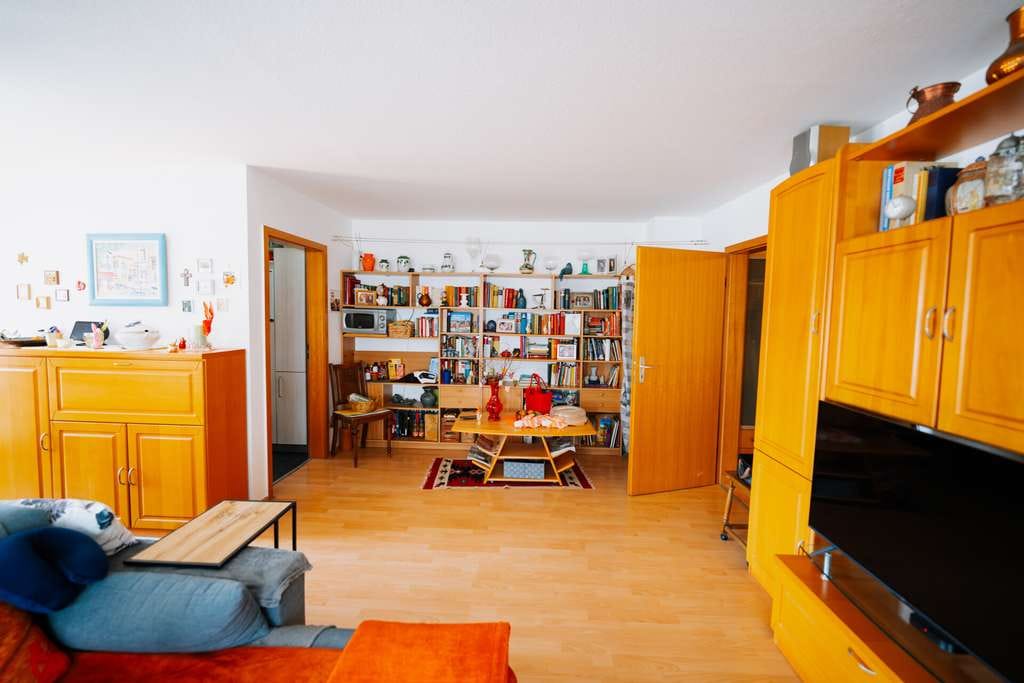 Immobilie in Neuenstadt am Kocher - Charmante 3-Zimmer-Wohnung mit Terrasse, Garten und Tiefgarage in Neuenstadt a. K - Bild 3