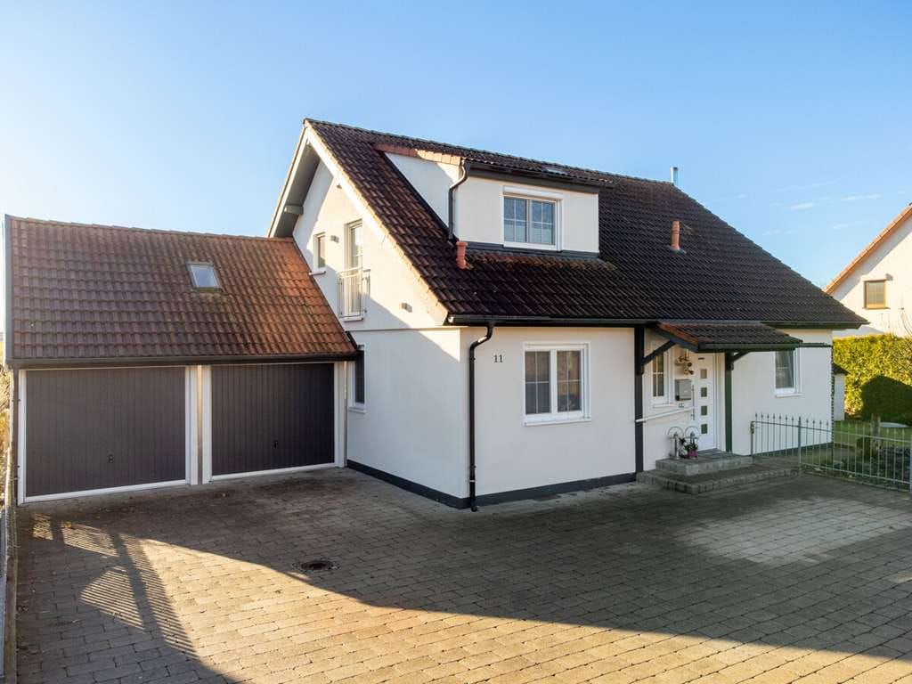 Immobilie in Boos - Komfortables Einfamilienhaus in ruhiger Lage mit Pool, Sauna und Doppelgarage - Bild 0