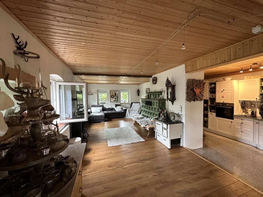 Immobilie in Bissingen an der Teck - Ländlicher Charme: Bauernhaus-Romantik, Nähe Randecker Maar und Breitenstein - Bild 4
