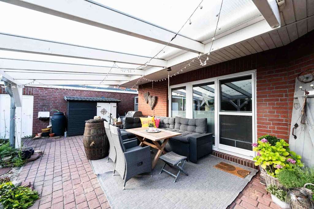 Immobilie in Dingen - Großzügiges Einfamilienhaus mit traumhaftem Garten, Kamin & viel Platz in Dingen - Bild 3