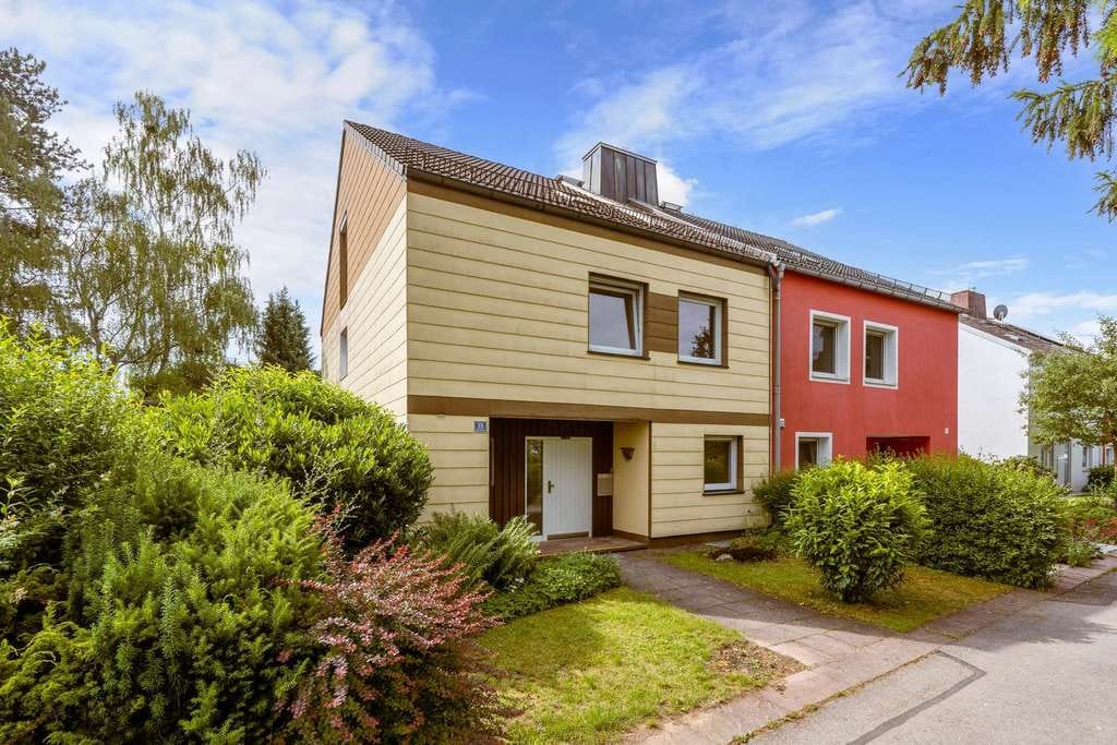 Immobilie in Vaterstetten - Energetisch sanierte Doppelhaushälfte mit viel Platz für die Familie - Bild 2