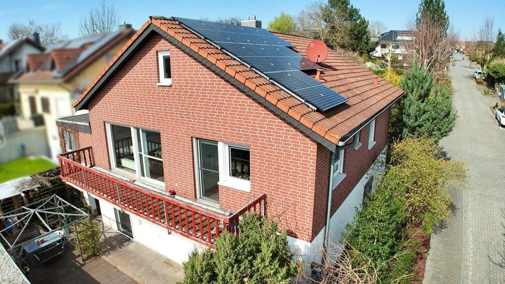 Immobilie in Grafschaft - Charmantes Wohnen in der Grafschaft - Solider Bungalow mit zusätzlichem Wohnraum und Wohlfühlambient - Bild 0