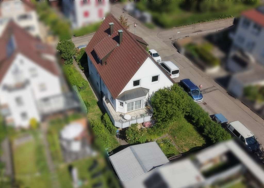 Immobilie in Altbach - EFH mit Garten, tollem Grundriss, extra Gartenzimmer u. Ausbaupotenzial im DG - Bild 1