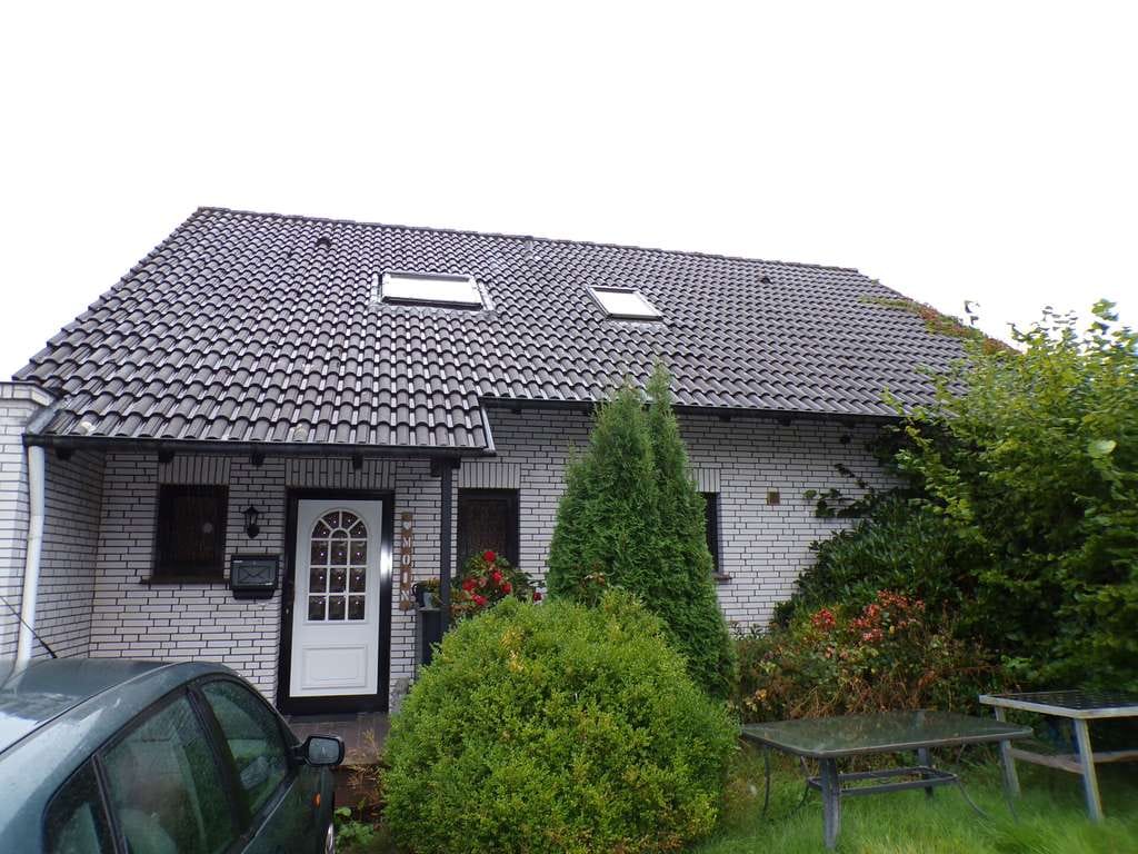 Immobilie in Marienhafe - Einfamilienhaus mit Potential - Bild 2