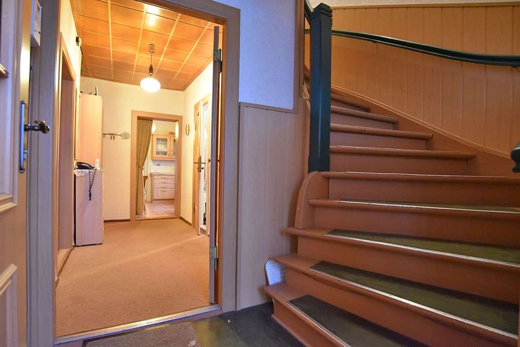 Immobilie in Rathenow - Ein- bis Zweifamilienhaus mit Vollkeller, zwei Garagen und Ausbaureserve - Bild 4