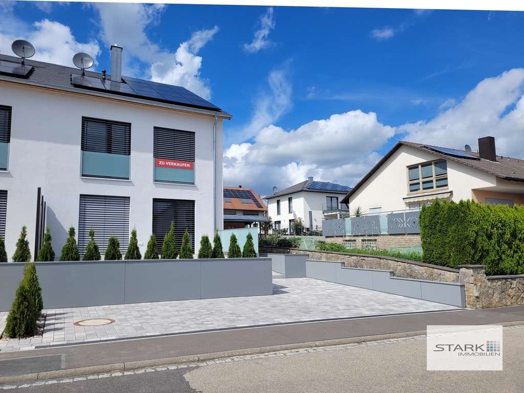 Immobilie in Giebelstadt - Erstbezug: Moderne Doppelhaushälfte mit Garten, Wärmepumpe und viel Platz für die Familie - Bild 1