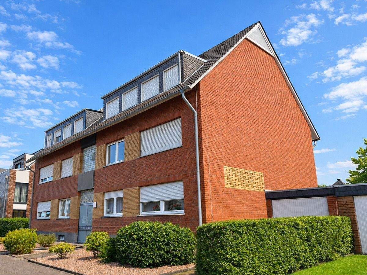Immobilie in Dülmen - Attraktives & gepflegtes 6-Familienhaus mit Entwicklungspotenzial in Dülmen-Buldern! - Bild 1