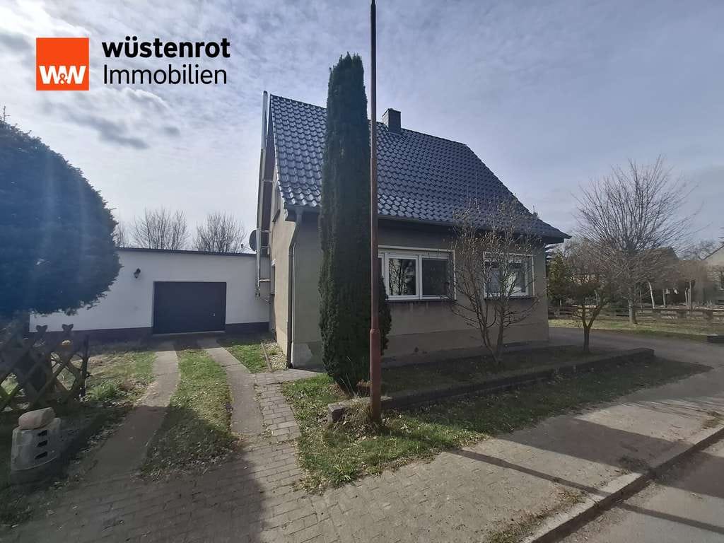 Immobilie in Treuenbrietzen - Ein Juwel in Marzahna. Gemütliche Atmosphäre im Haus in Kombination mit einem pflegeleichten Garten - Bild 0