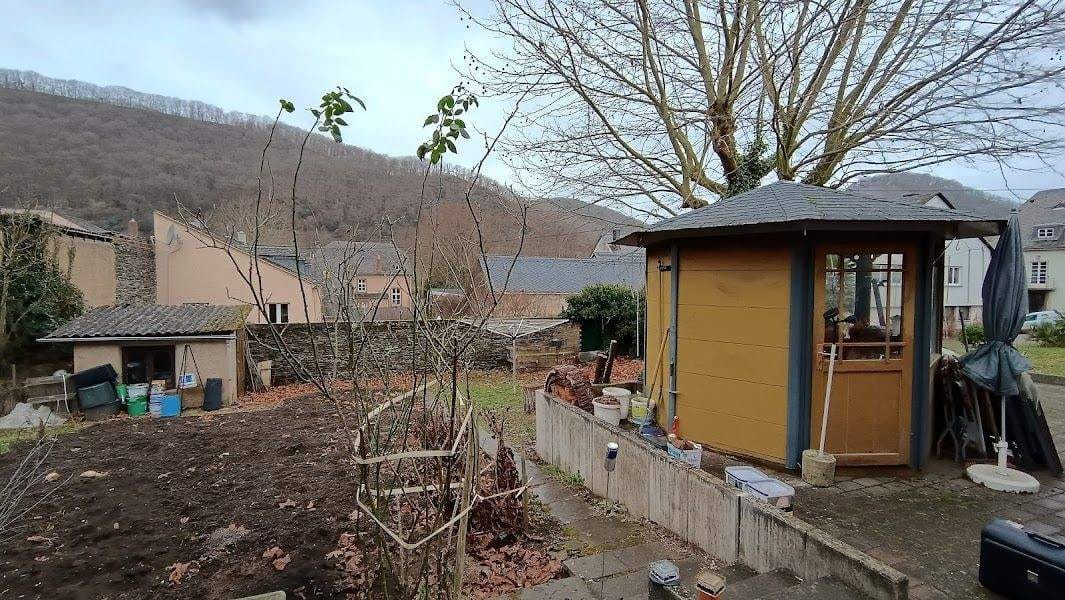 Immobilie in Neumagen-Dhron - Einfamilienwohnhaus mit Garage und Garten und Platzreserve  / Reihenendhaus - Bild 4
