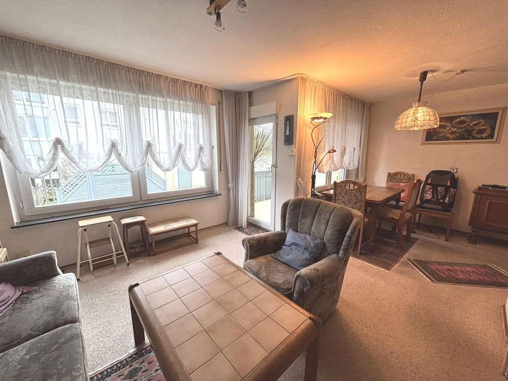 Immobilie in Bad Saulgau - Charmantes Reihenmittelhaus mit Garten, Balkon und Garage in ruhiger Lage - Bild 1