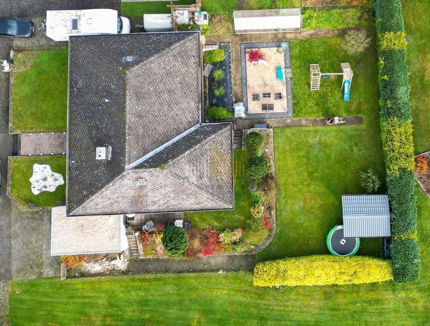 Immobilie in Karlshausen - Einfamilienhaus in Karlshausen mit 5 Schlafzimmern - Bild 0