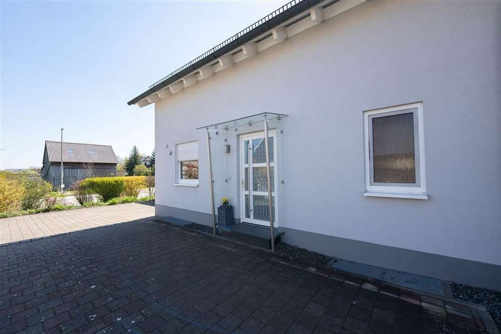Immobilie in Nellingen - Mehrgenerationenlösung: 2 DHH auf großem Grundstück in Nellingen - Bild 3