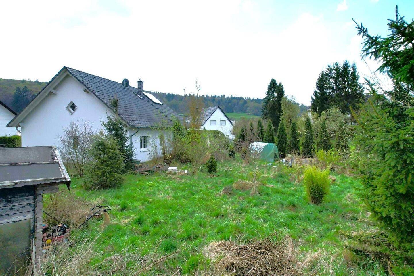 Immobilie in Kerpen (Eifel) - Ruhig gelegener, freistehender Bungalow (Baujahr 2011) mit Garten und Terrasse in Kerpen - Bild 4