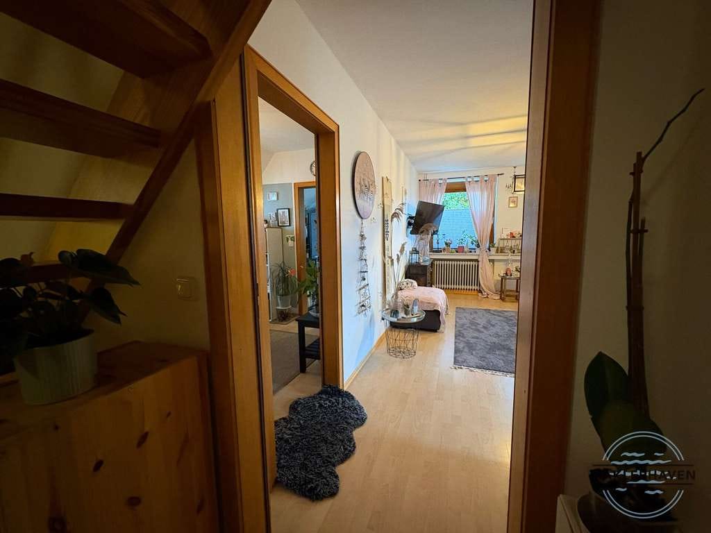 Immobilie in Zetel - Zweifamilienhaus mit Garten und Garage in Zetel zu verkaufen. - Bild 3