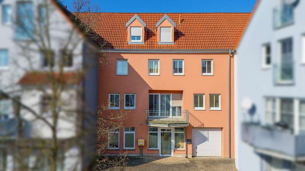 Immobilie in Himmelstadt - – Kapitalanleger aufgepasst! Einfamilienhaus inkl. kleine Gewerbeeinheit in Himmelstadt zvk.– - Bild 0
