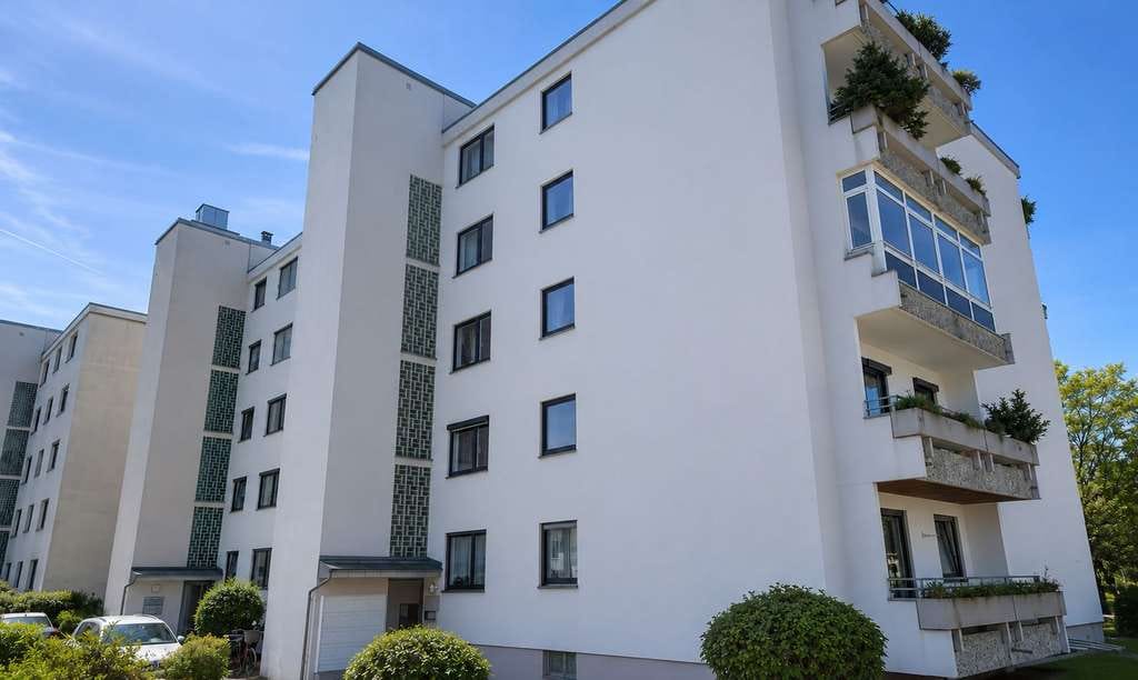 Immobilie in Rosenheim - Charmante 1-Zimmer-Erdgeschosswohnung mit Terrasse & Außenstellplatz in Rosenheim - Bild 0