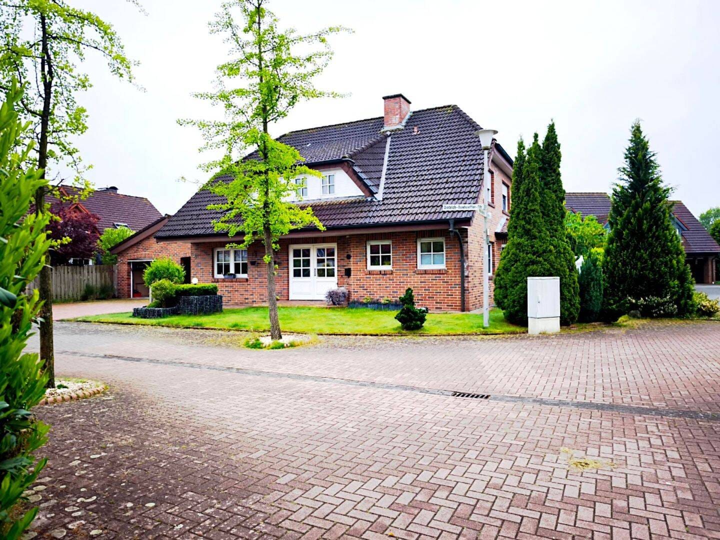Immobilie in Wietmarschen - Zentral in Lohne: Einfamilienhaus 200m² auf 770m² Eckgrundstück, "Endlich viel Platz" - Bild 3