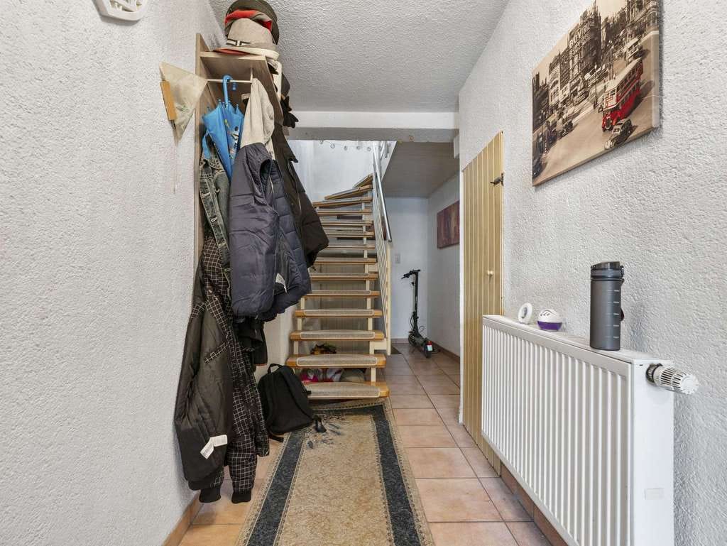 Immobilie in Pressath - Geräumiges Stadthaus mit Solaranlage in Innenstadtlage - Bild 2