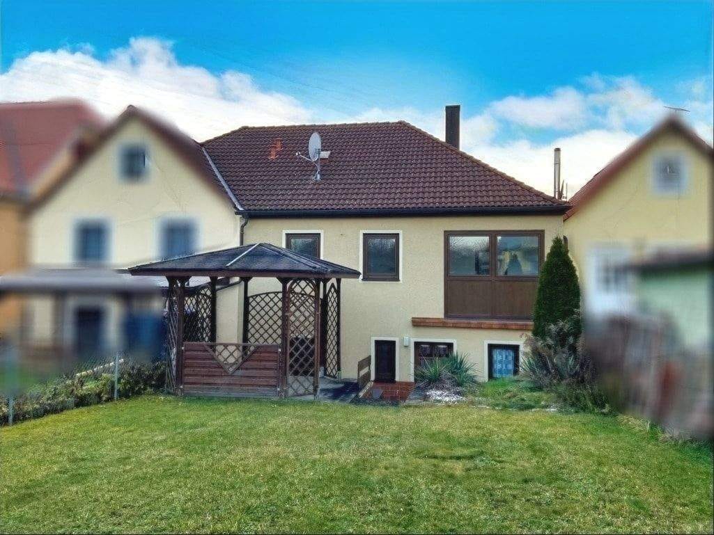 Immobilie in Marktbergel - Marktbergel - Solides Reihenhaus mit Potenzial - Bild 1