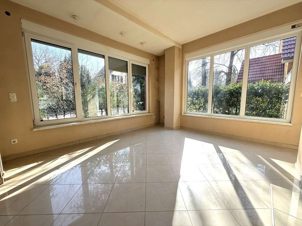 Immobilie in Kleinmachnow - Bezugsfreies Einfamilienhaus in Kleinmachnow auf ca. 720 m² Grundstück - Bild 2