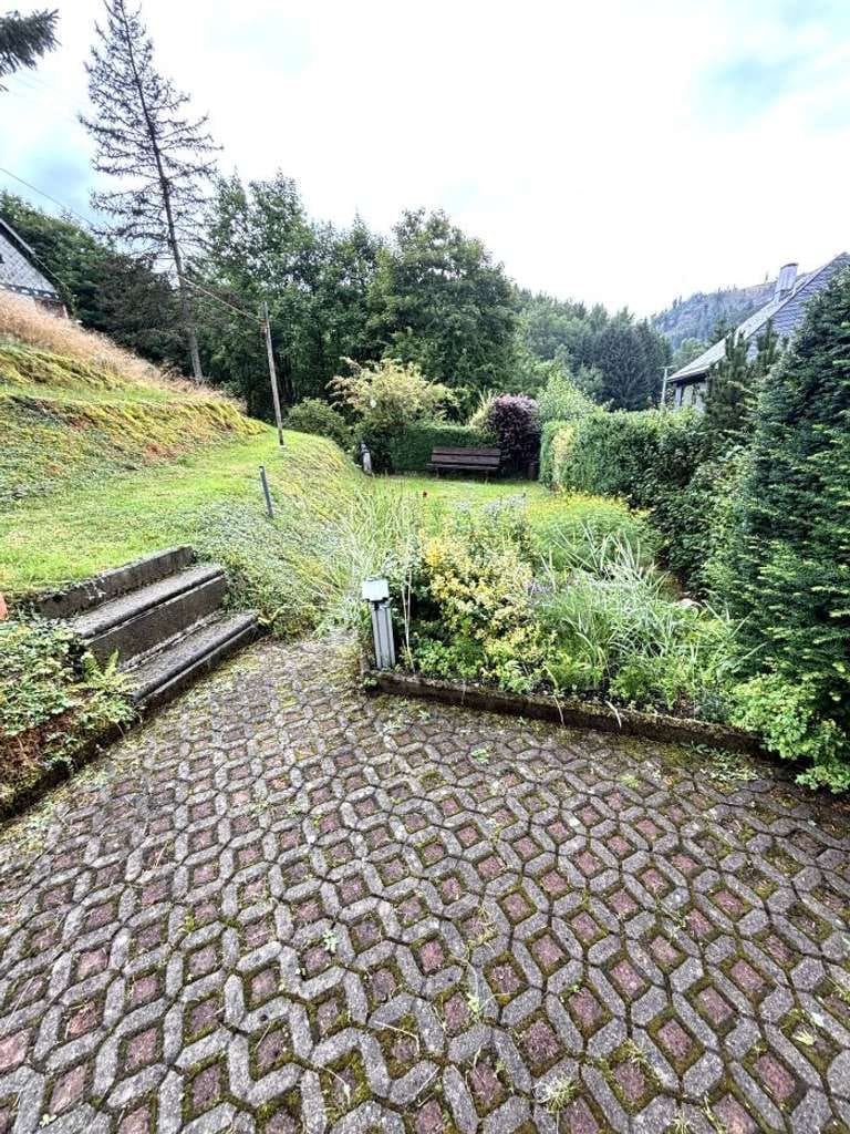 Immobilie in Steinach - Einfamilienhaus - idyllisch gelegen zwischen den Bergen des Thüringer - Bild 4