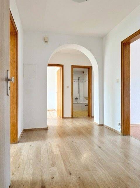 Immobilie in Buchloe - Rendite-Chance in Buchloe: Wohn- & Geschäftshaus bis zu 6,7 % Potenzial - Erstklassiges Investment! - Bild 1