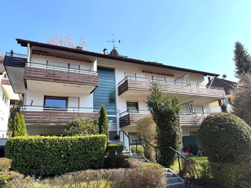 Immobilie in Bad Herrenalb - Appartement im Dach mit herrlichem Weitblick über die Kurstadt! - Bild 0