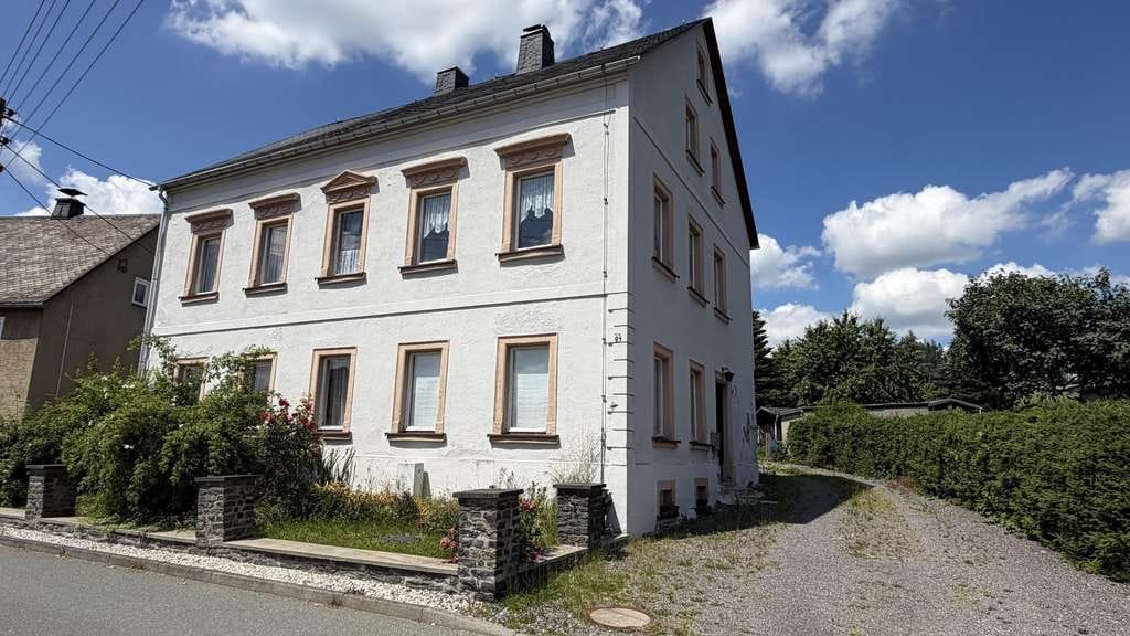 Immobilie in Börnichen - Wohnhaus mit reichlich Nebengelass - Bild 1