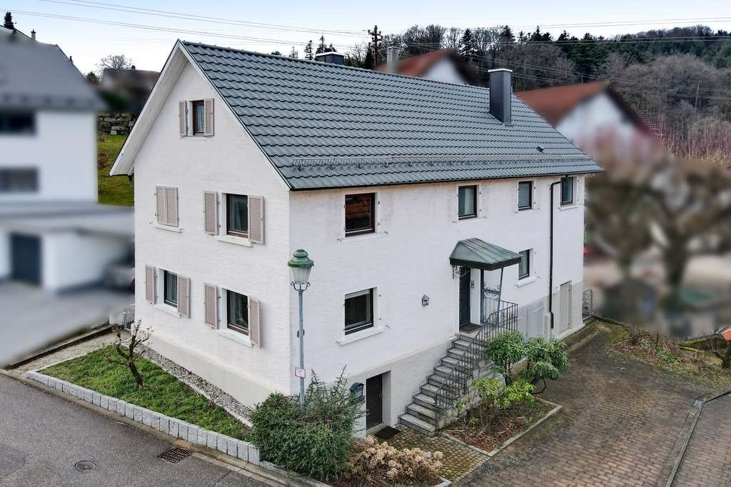 Immobilie in Baden-Baden - Charmantes Einfamilienhaus in zentraler Ortslage - Bild 0