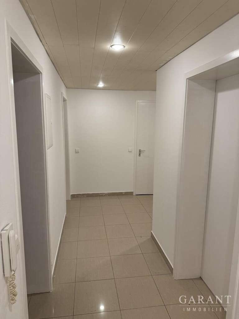 Immobilie in Waiblingen - Attraktive 3 Zimmer-Wohnung mit Terrasse & Stellplatz - Bild 1