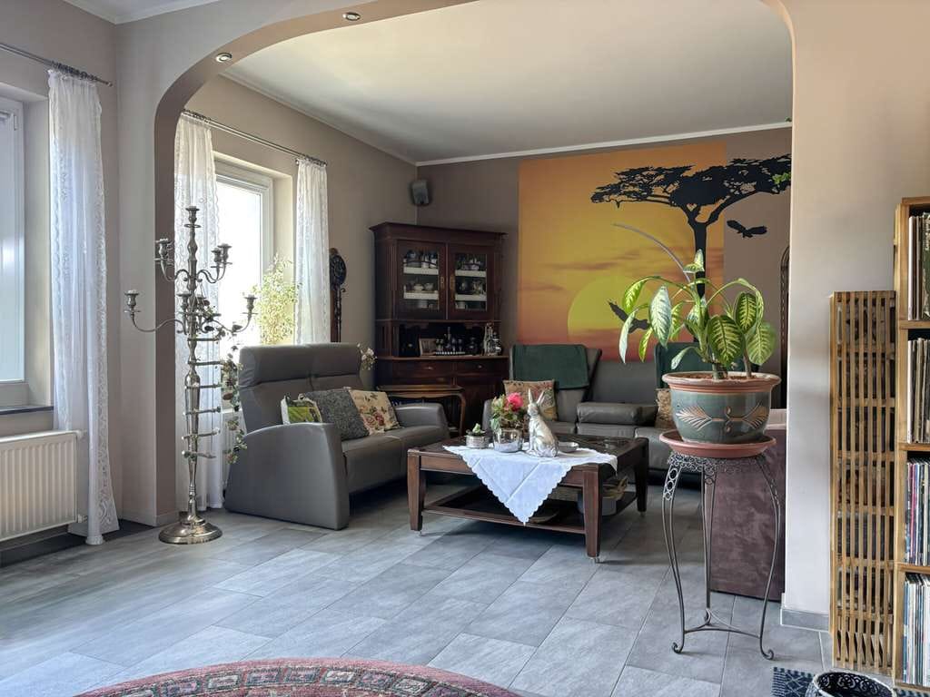 Immobilie in Georgsmarienhütte - Ihr privates Reich auf zwei Ebenen: Großzügige Maisonettewohnung mit Gartenoase und Partyhütte - Bild 2