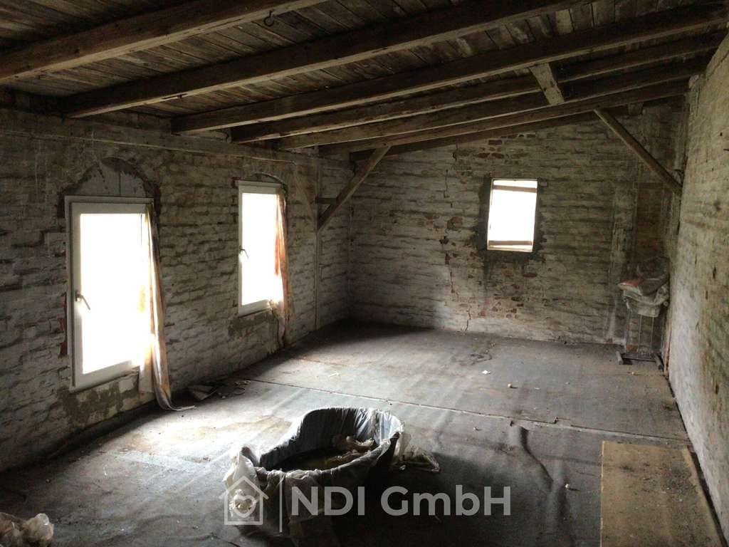 Immobilie in Neumünster - Lagergebäude im Innenstadtbereich mit potenzial zum Loft Apartment - Bild 2